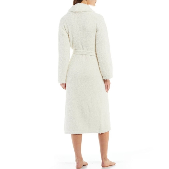 Barefoot dreams  cozy chic cream unisex robe sz. 2 Medium - Picture 2 of 9